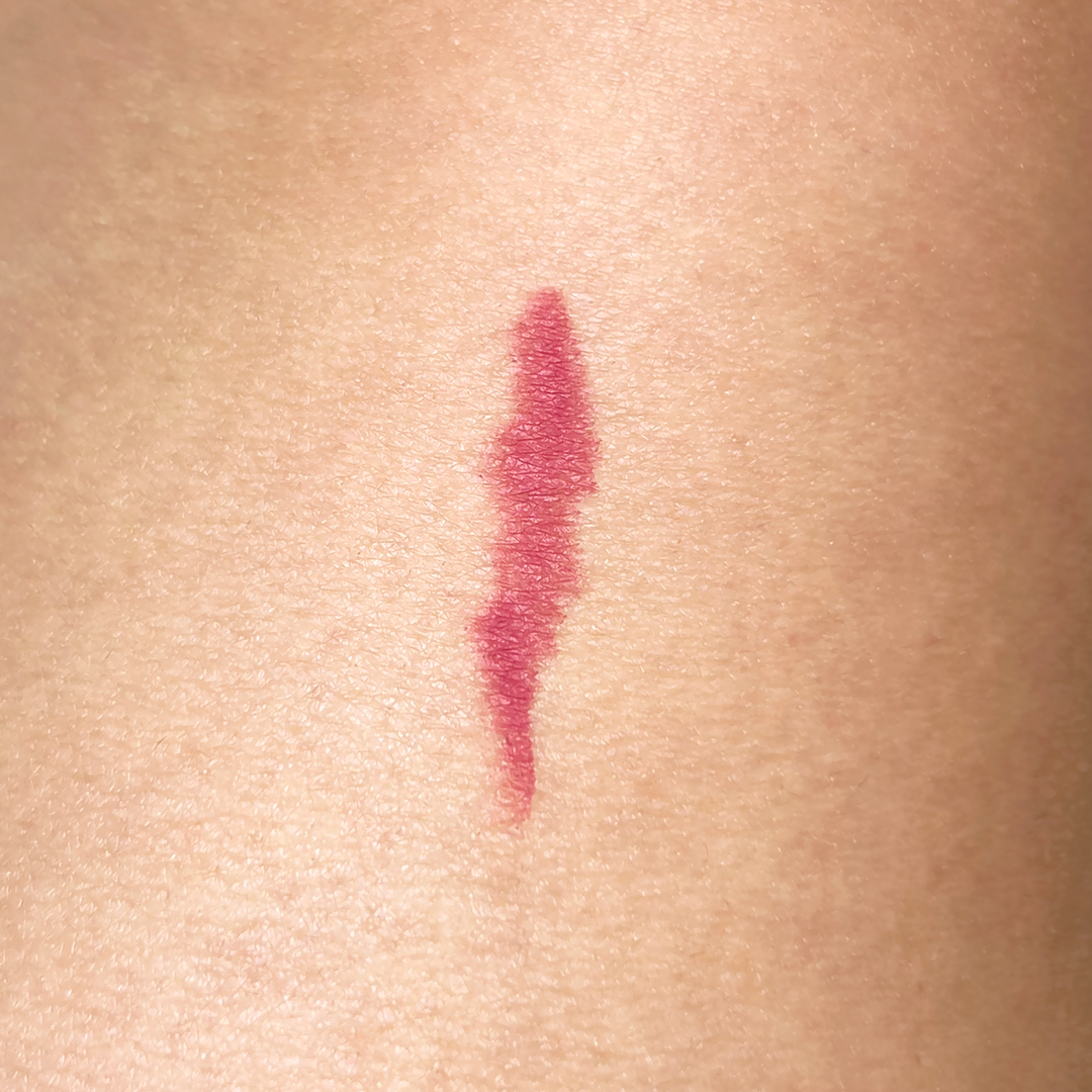 Back Chat Lip Smudge Pencil